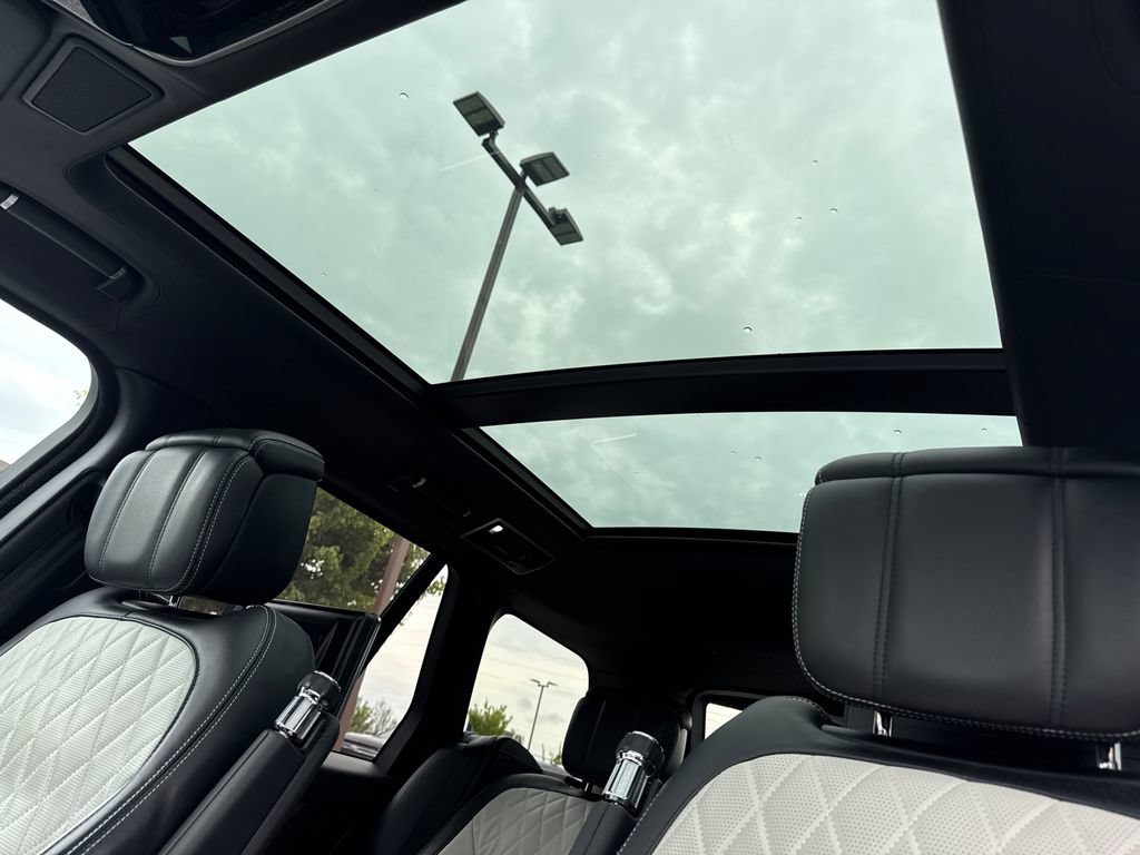 Used 2019 Land Rover Range Rover SV Autobiography Dynamic AWD/4WD image 36