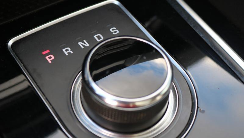 Used 2018 Jaguar F-PACE Prestige image 12