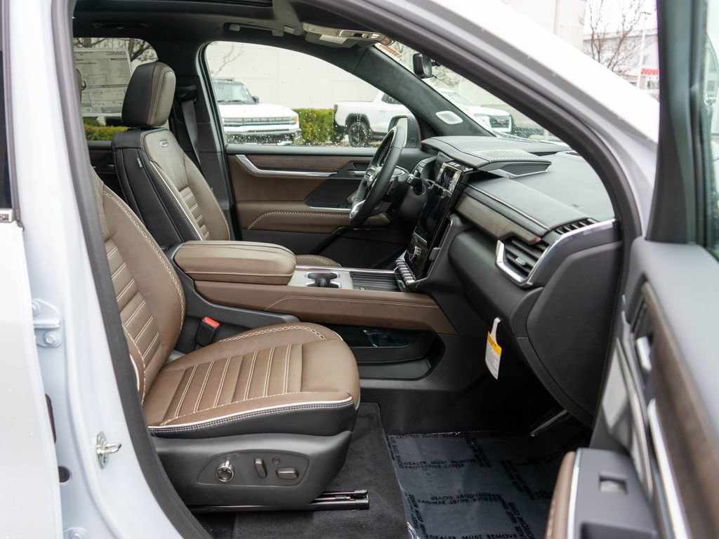 New 2026 GMC Acadia Denali Ultimate AWD/4WD image 10