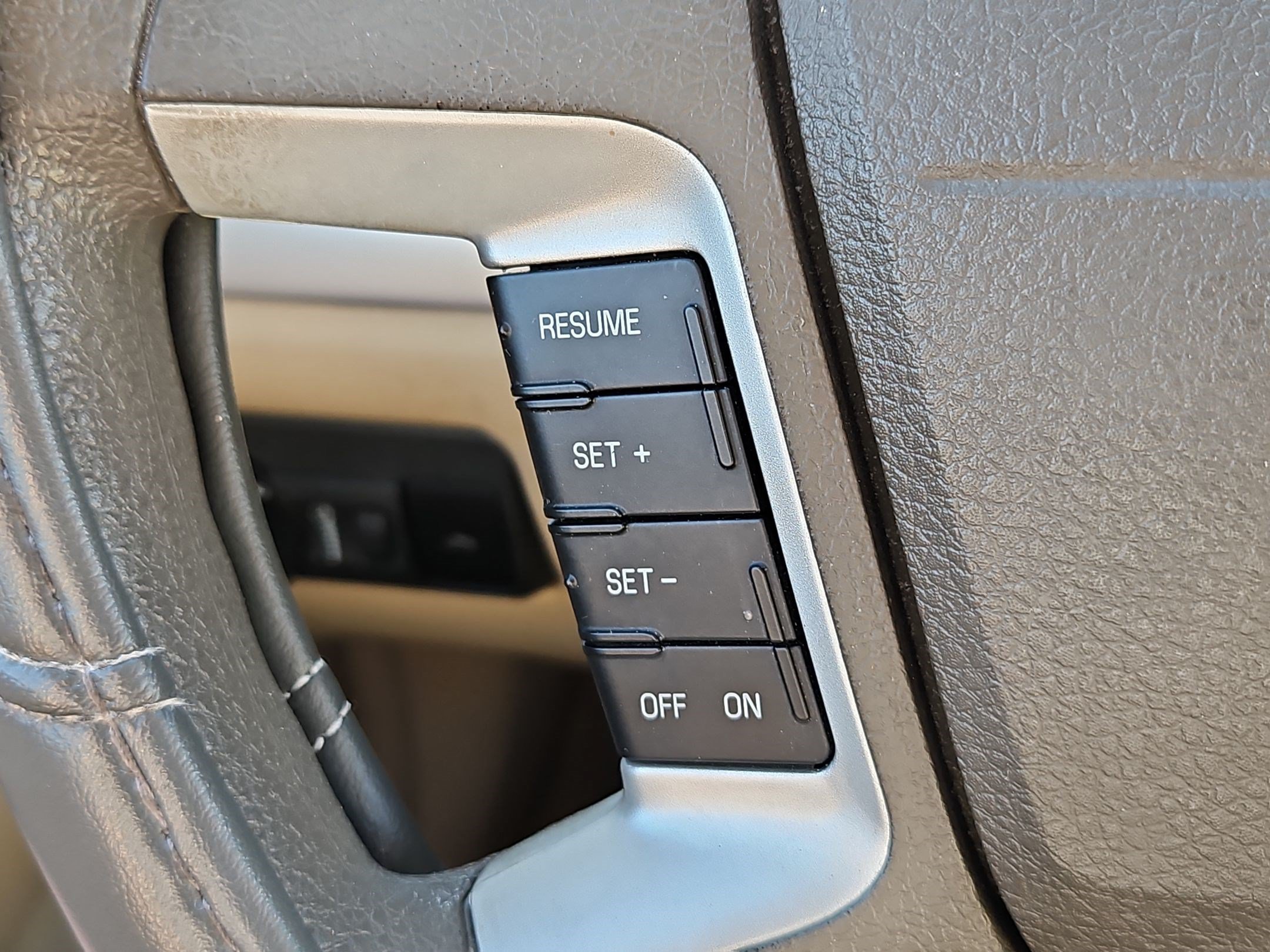 Used 2009 Mercury Milan FWD image 17