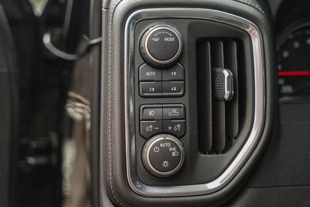Used 2022 Chevrolet Silverado 1500 LT Trail Boss w/ LPO, Dark Essentials Package AWD/4WD image 41