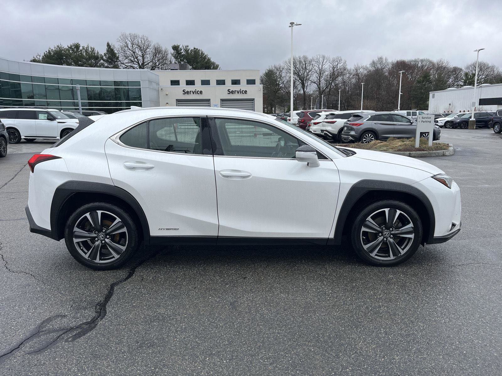 Used 2020 Lexus UX 250h w/ Premium Package image 2