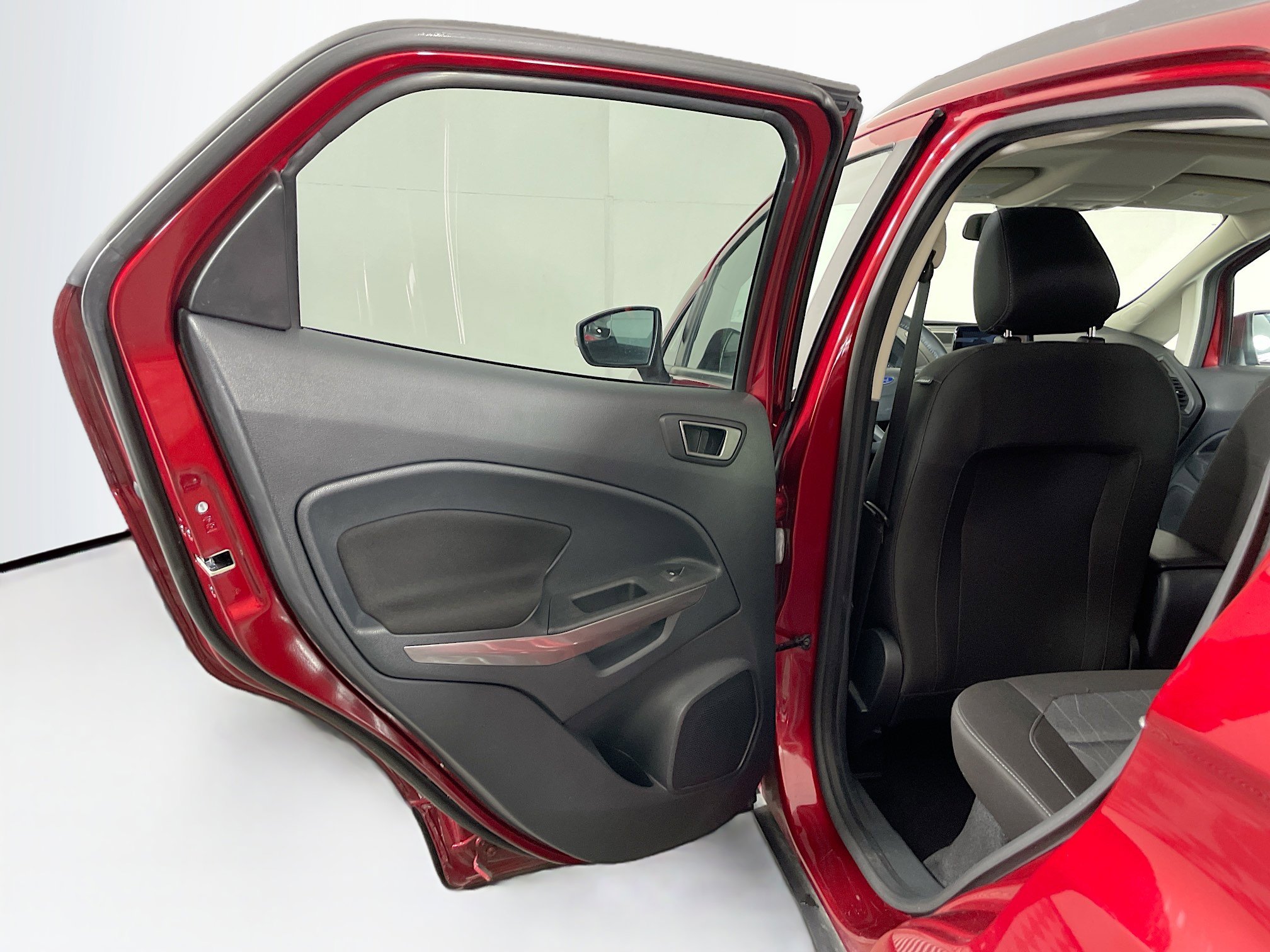 Used 2020 Ford EcoSport SE image 26