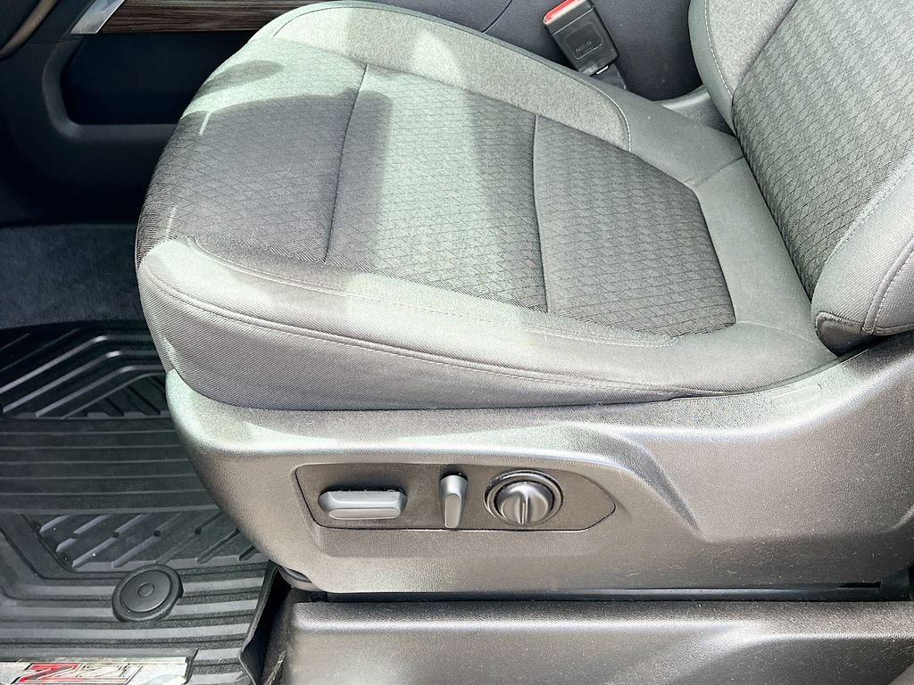 Used 2021 Chevrolet Silverado 1500 LT Trail Boss AWD/4WD image 18