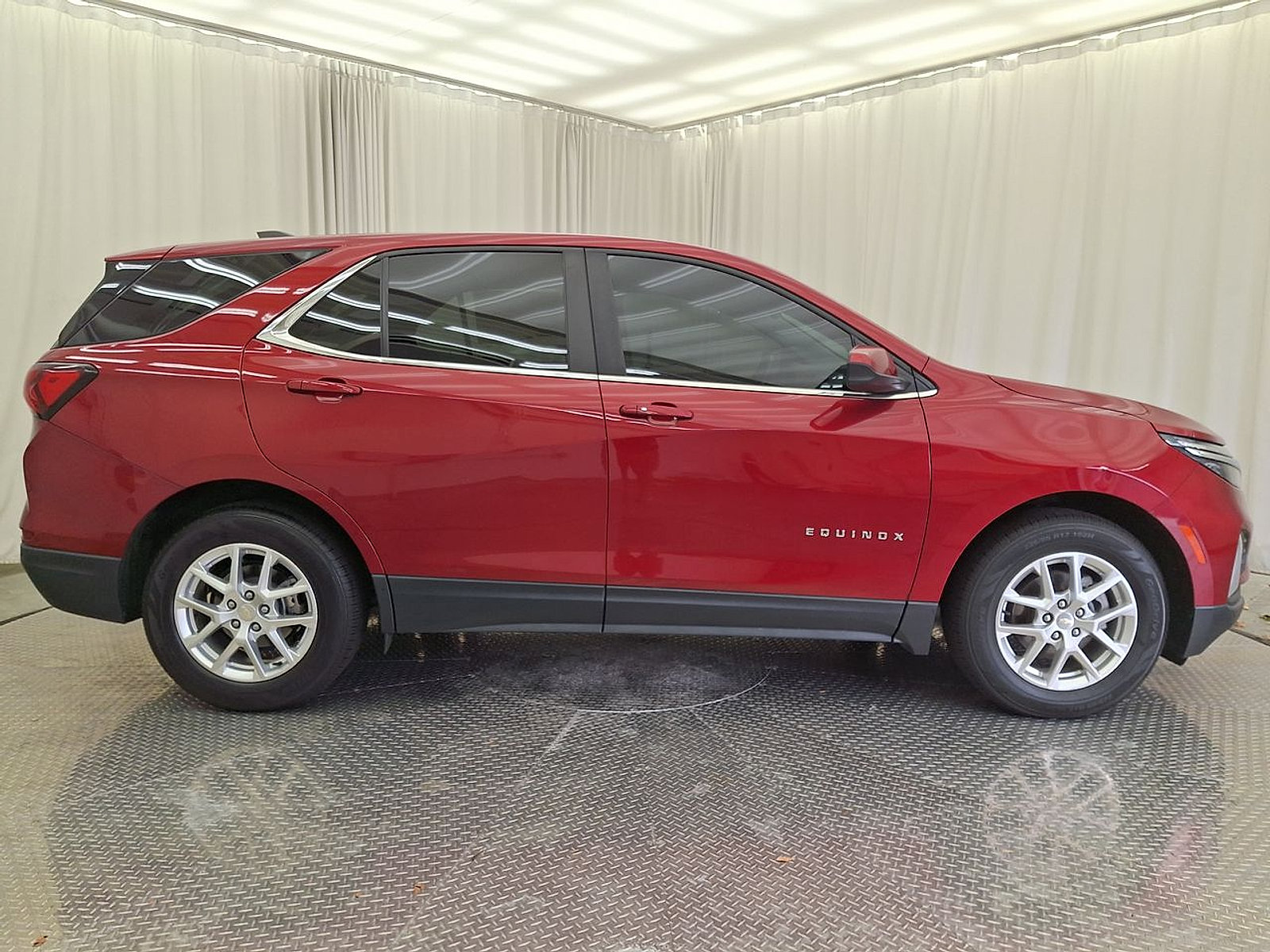 Used 2022 Chevrolet Equinox LT FWD image 29