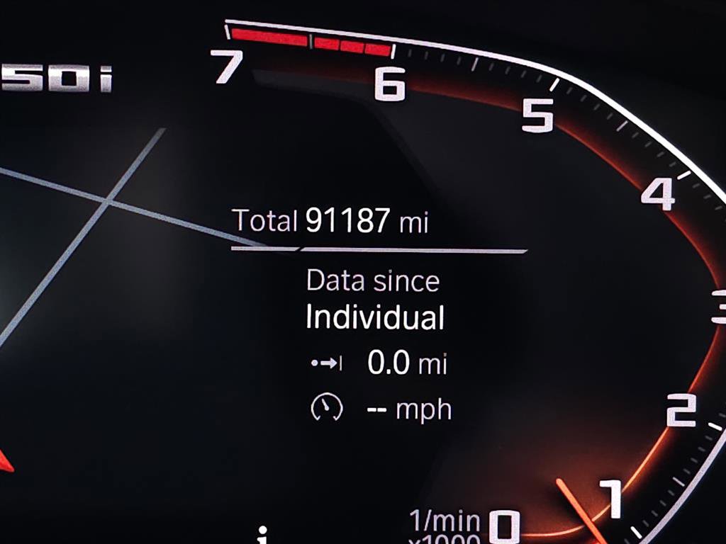 Used 2020 BMW M550i xDrive w/ Executive Package image 20