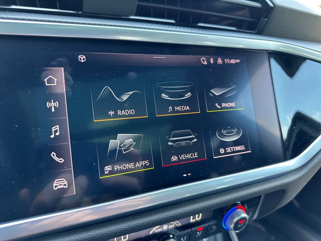 Certified 2022 Audi Q3 2.0T Premium Plus w/ Premium Plus Package AWD/4WD image 32