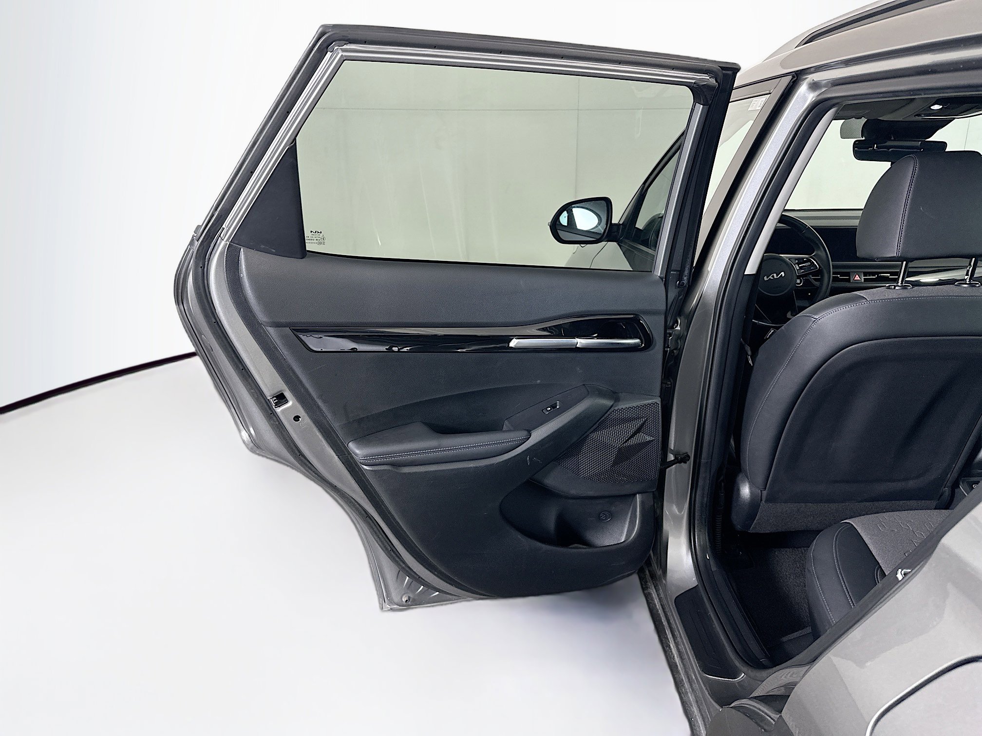 Used 2025 Kia Seltos S image 26