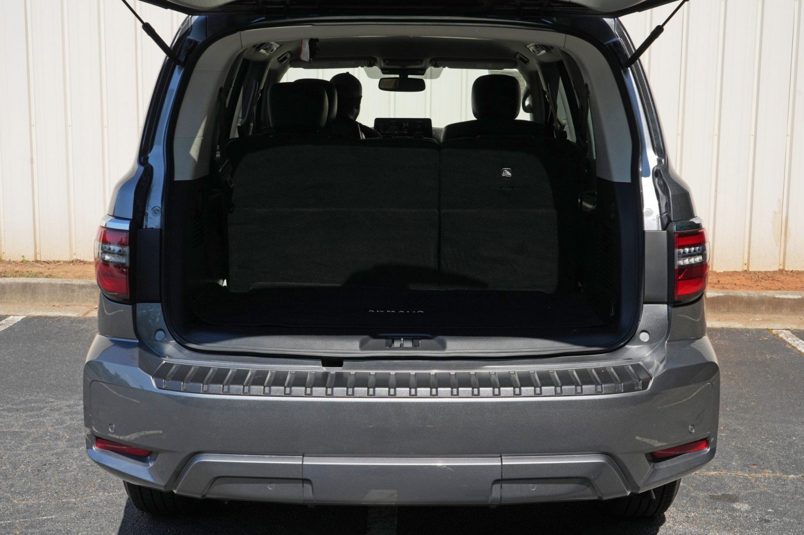 Used 2023 Nissan Armada SV w/ Cargo Package RWD image 8