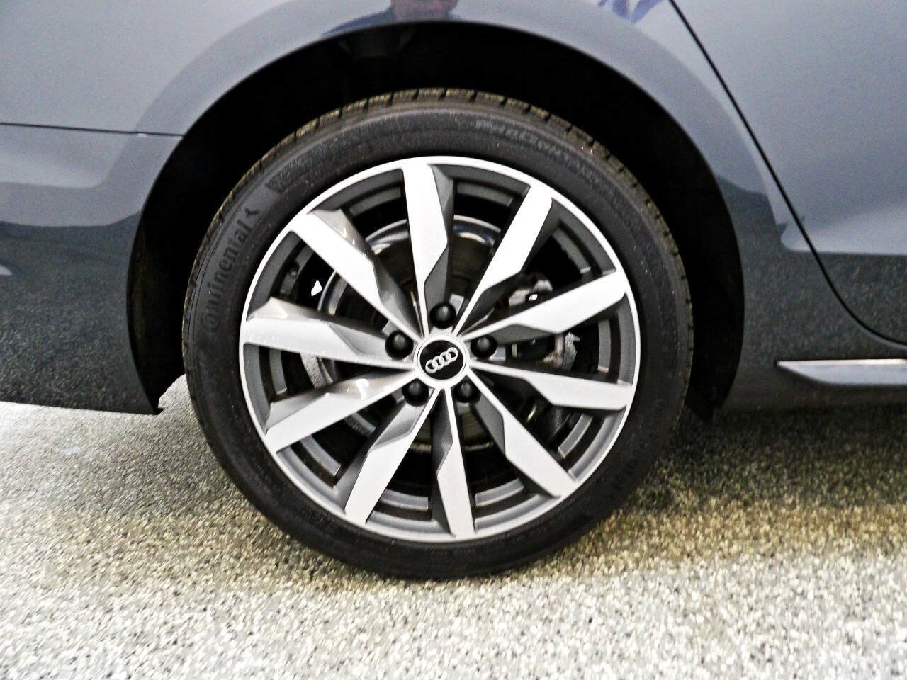Used 2021 Audi A4 2.0T Premium Plus AWD/4WD image 28