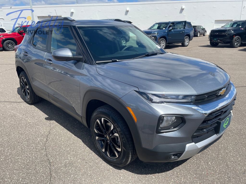 Used 2022 Chevrolet TrailBlazer LT w/ Convenience Package AWD/4WD image 9