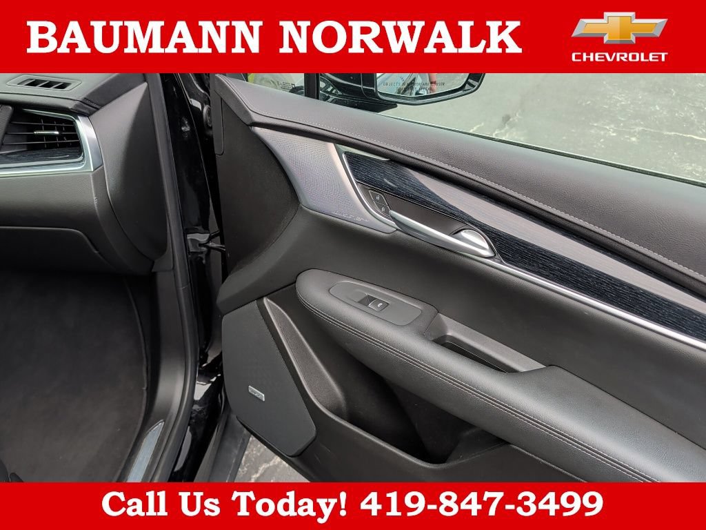Used 2025 Cadillac XT5 Premium Luxury AWD/4WD image 14