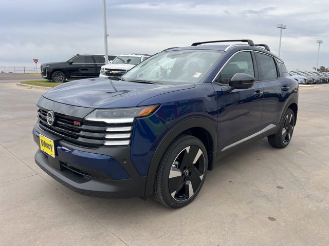 New 2026 Nissan Kicks SR image 3