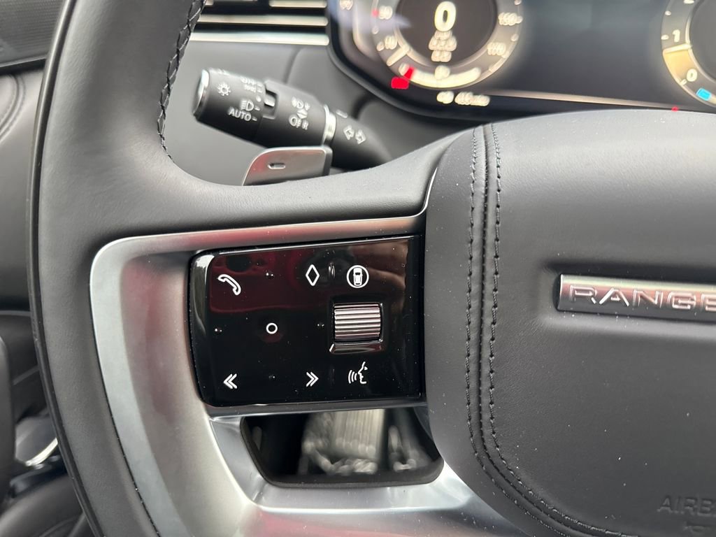 New 2025 Land Rover Range Rover Long Wheelbase SE image 20