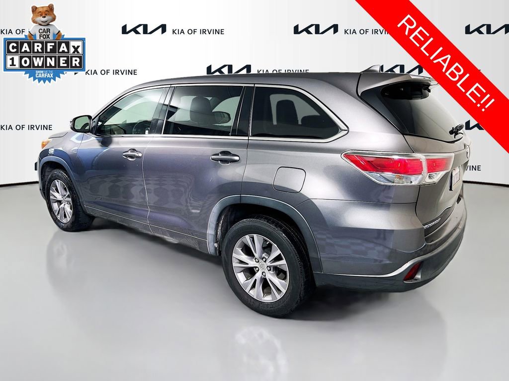 Used 2015 Toyota Highlander Plus FWD image 5