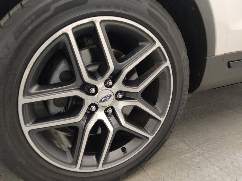 Used 2019 Ford Explorer Sport w/ Equipment Group 401A AWD/4WD image 31