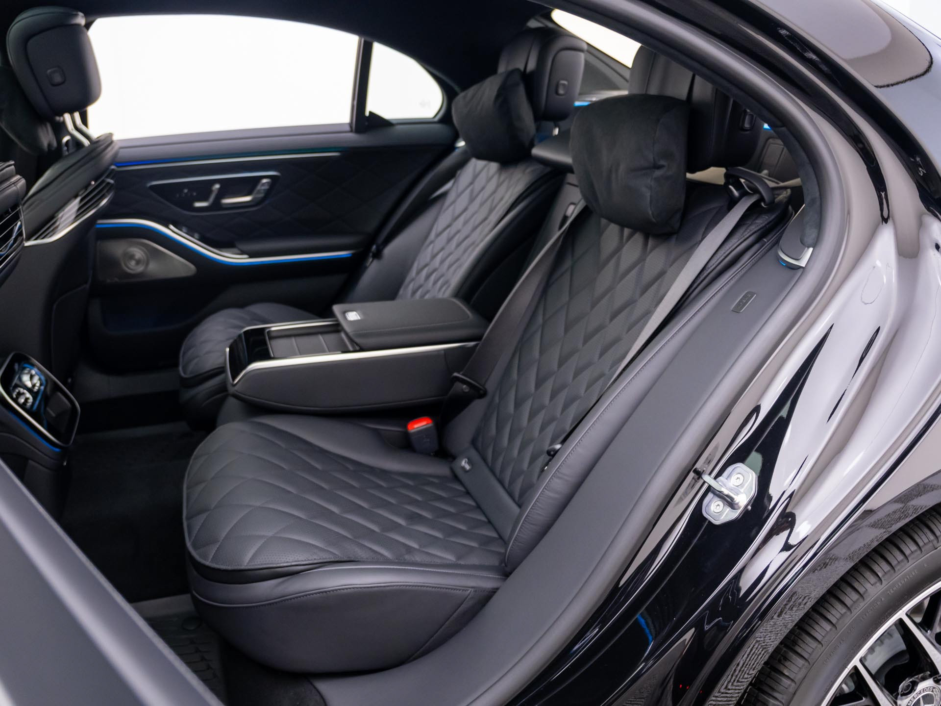 New 2027 Mercedes-Benz S 580 4MATIC Sedan image 18