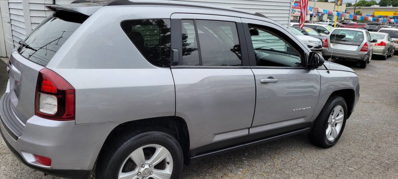 Used 2016 Jeep Compass Sport w/ Power Value Group image 3