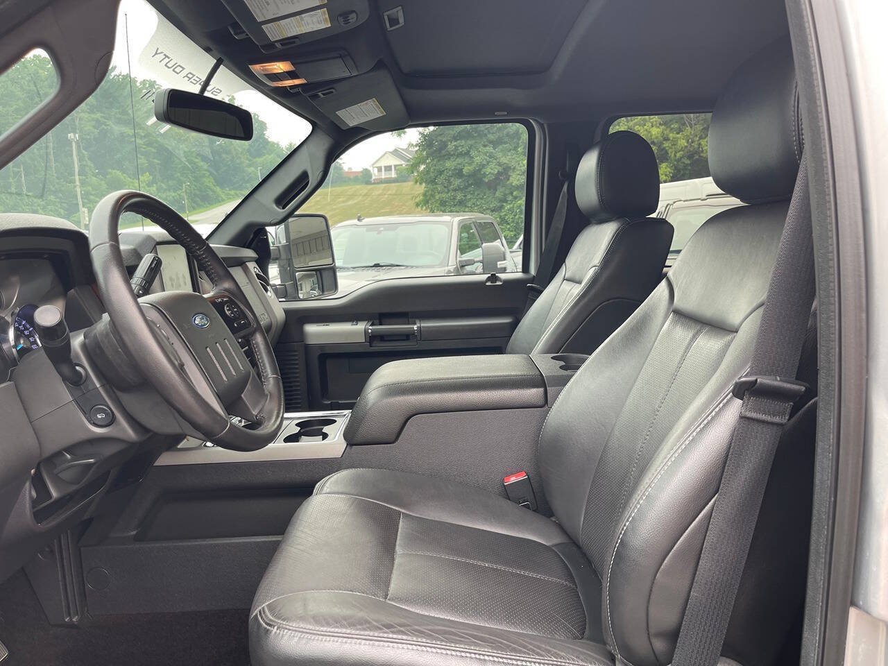 Used 2016 Ford F350 4x4 Crew Cab Super Duty image 20