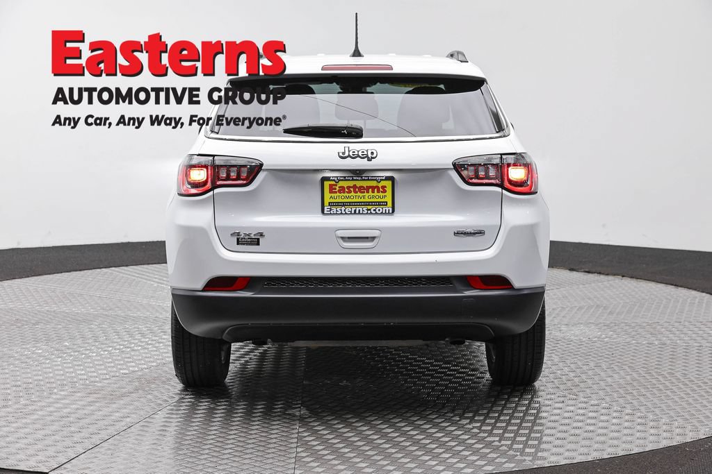 Used 2024 Jeep Compass Latitude AWD/4WD image 6