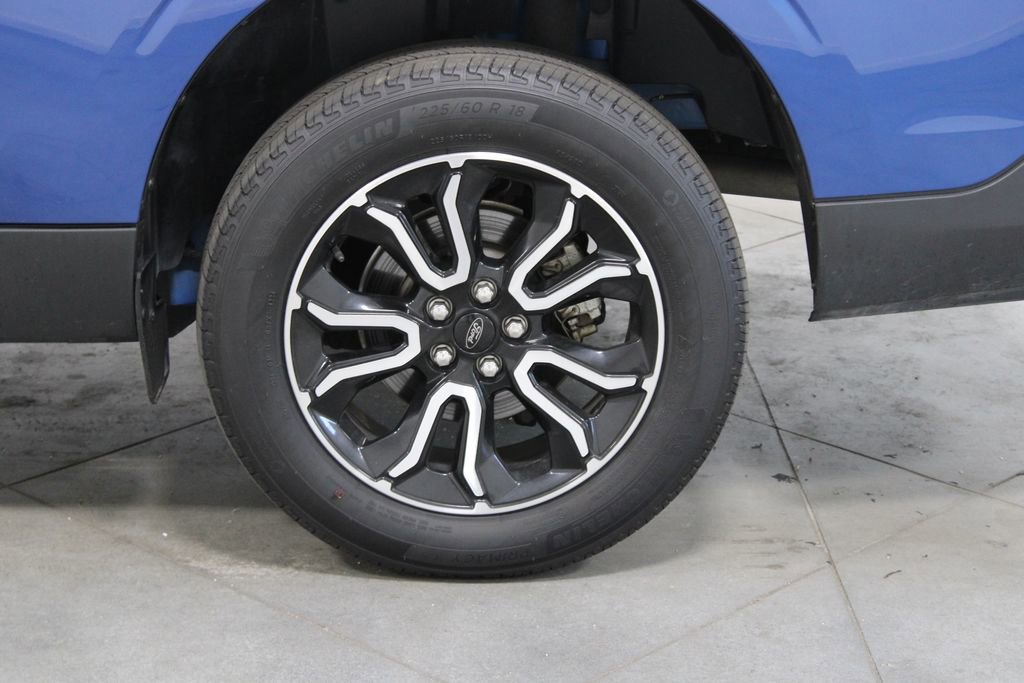 Used 2023 Ford Maverick Lariat w/ Lariat Luxury Package FWD image 18