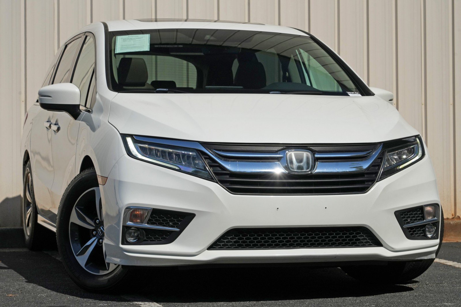 Used 2020 Honda Odyssey Touring image 2