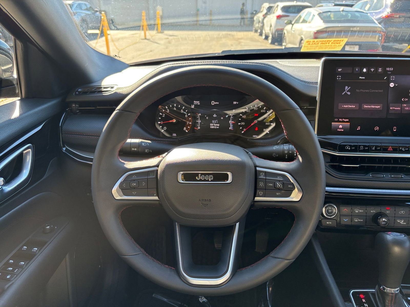 Used 2025 Jeep Compass Trailhawk image 34