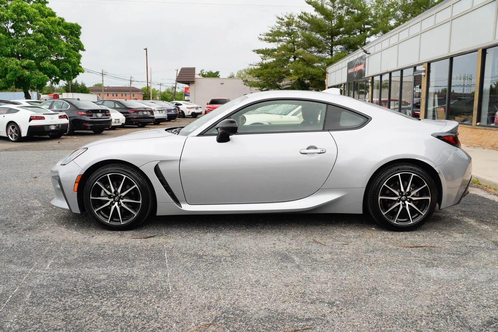 Used 2024 Toyota GR86 RWD image 4