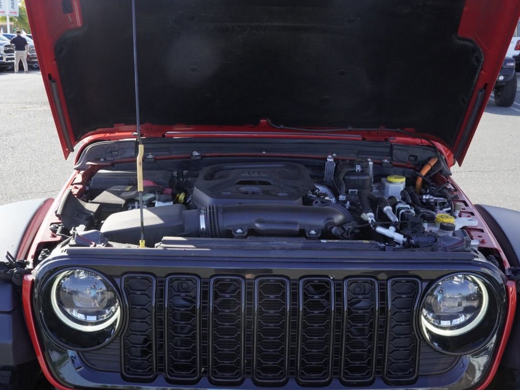 Used 2024 Jeep Wrangler Unlimited AWD/4WD image 29