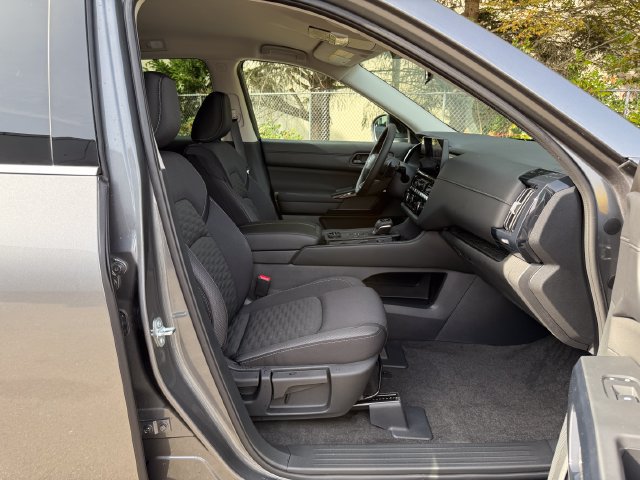 New 2026 Nissan Pathfinder SV AWD/4WD image 9