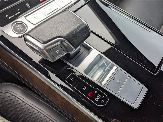 Used 2023 Audi A8 L 3.0T image 12