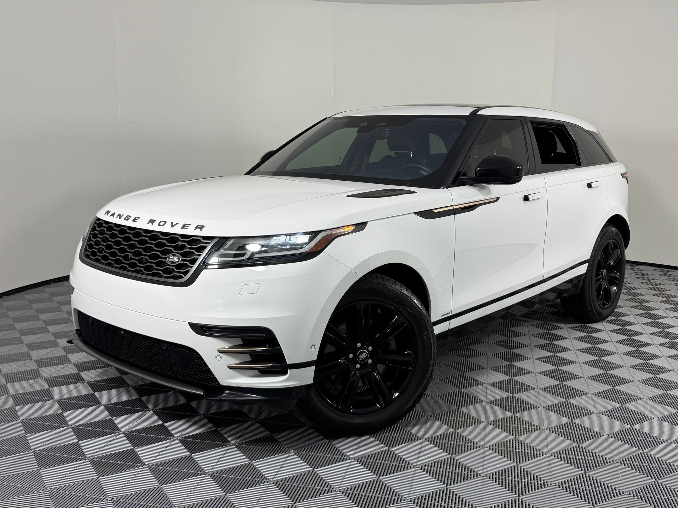 Used 2021 Land Rover Range Rover Velar R-Dynamic S