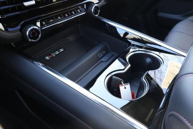 New 2026 Chevrolet Suburban RST image 35