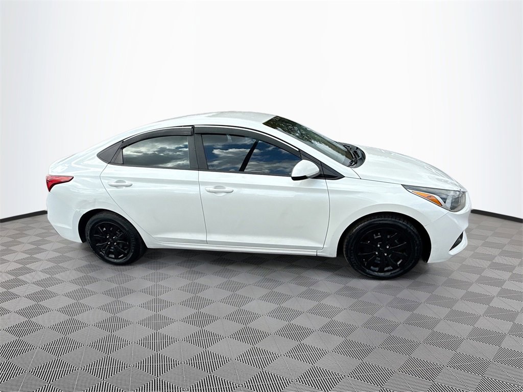 Used 2018 Hyundai Accent SE image 5