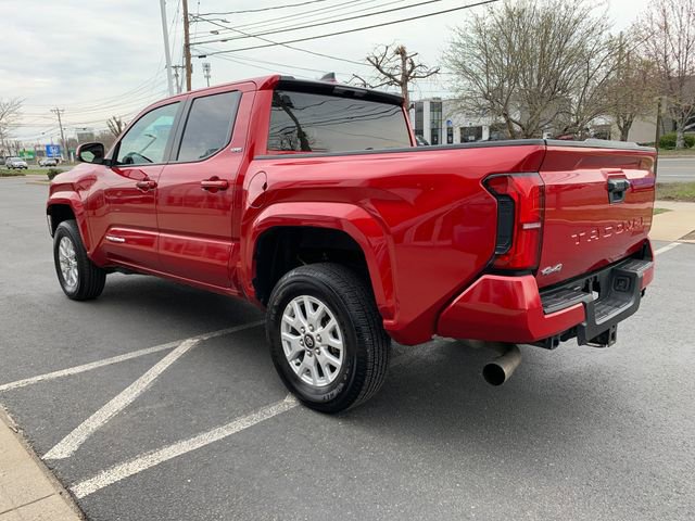 Used 2025 Toyota Tacoma SR5 image 5