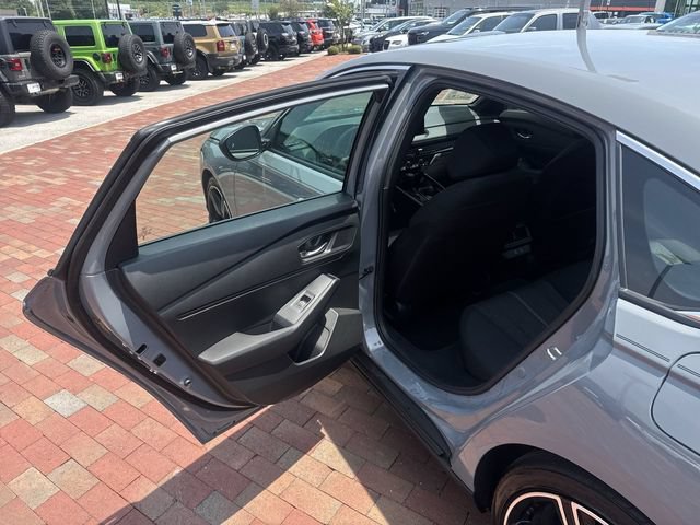 Certified 2025 Honda Accord Sport image 27