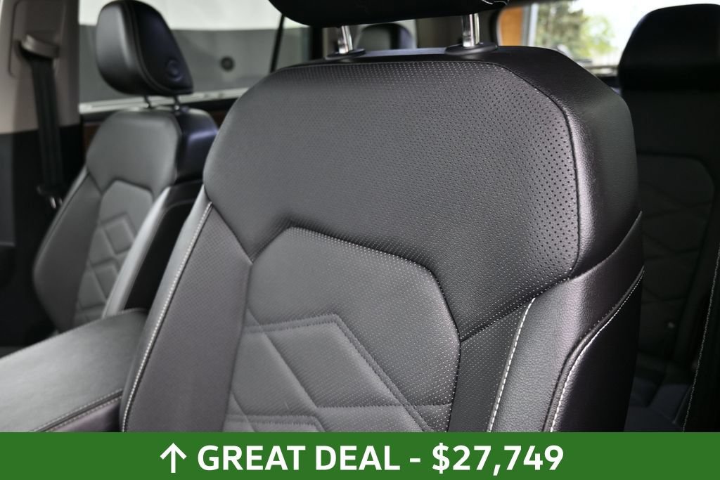 Used 2024 Volkswagen Atlas SE AWD/4WD image 21