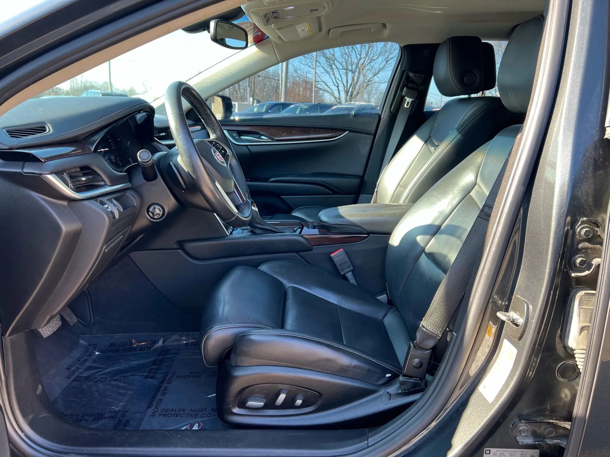 Used 2013 Cadillac XTS Luxury image 16