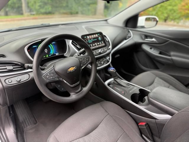 Used 2018 Chevrolet Volt LT FWD image 9