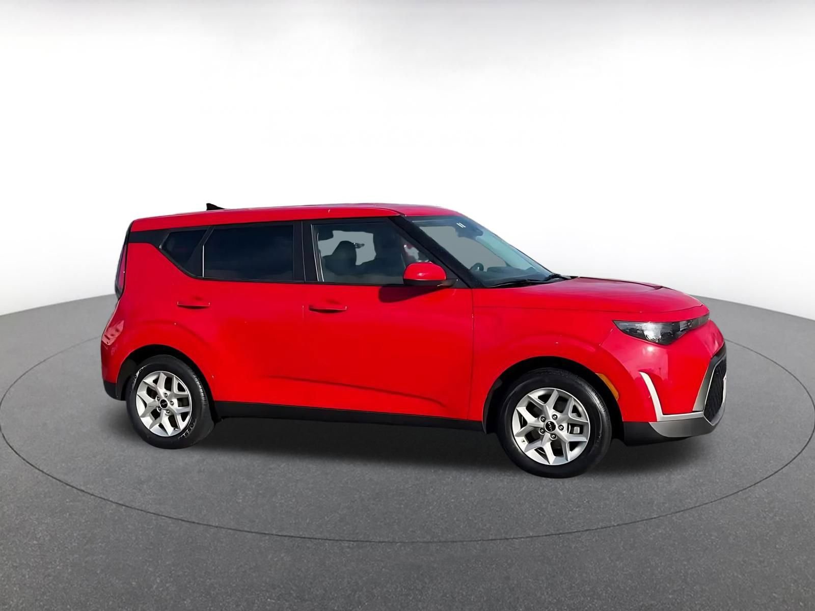 Used 2025 Kia Soul LX w/ LX Technology Package video 2