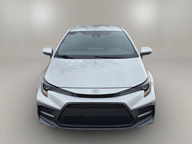 Used 2021 Toyota Corolla SE image 2