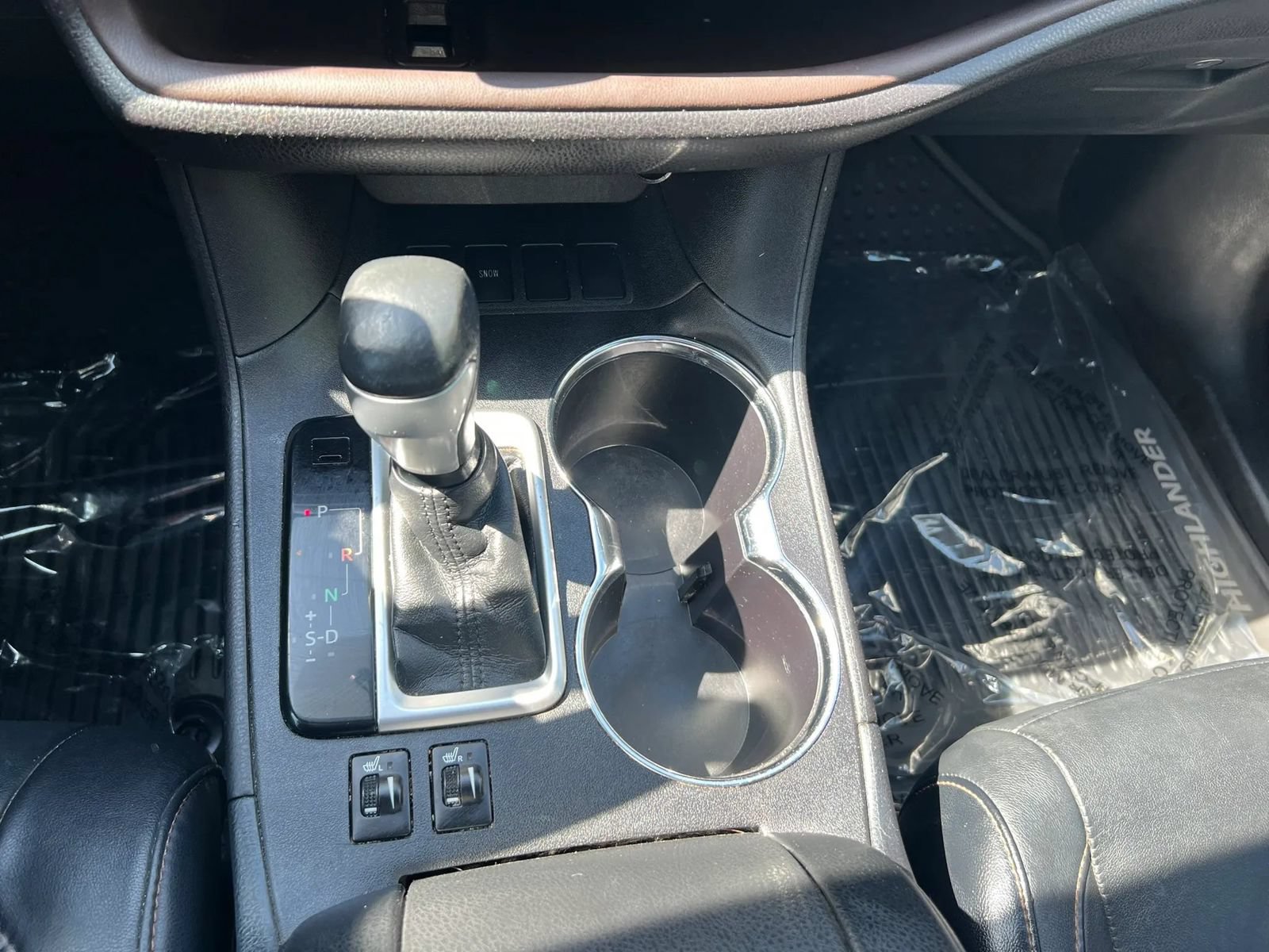 Used 2015 Toyota Highlander XLE FWD image 27