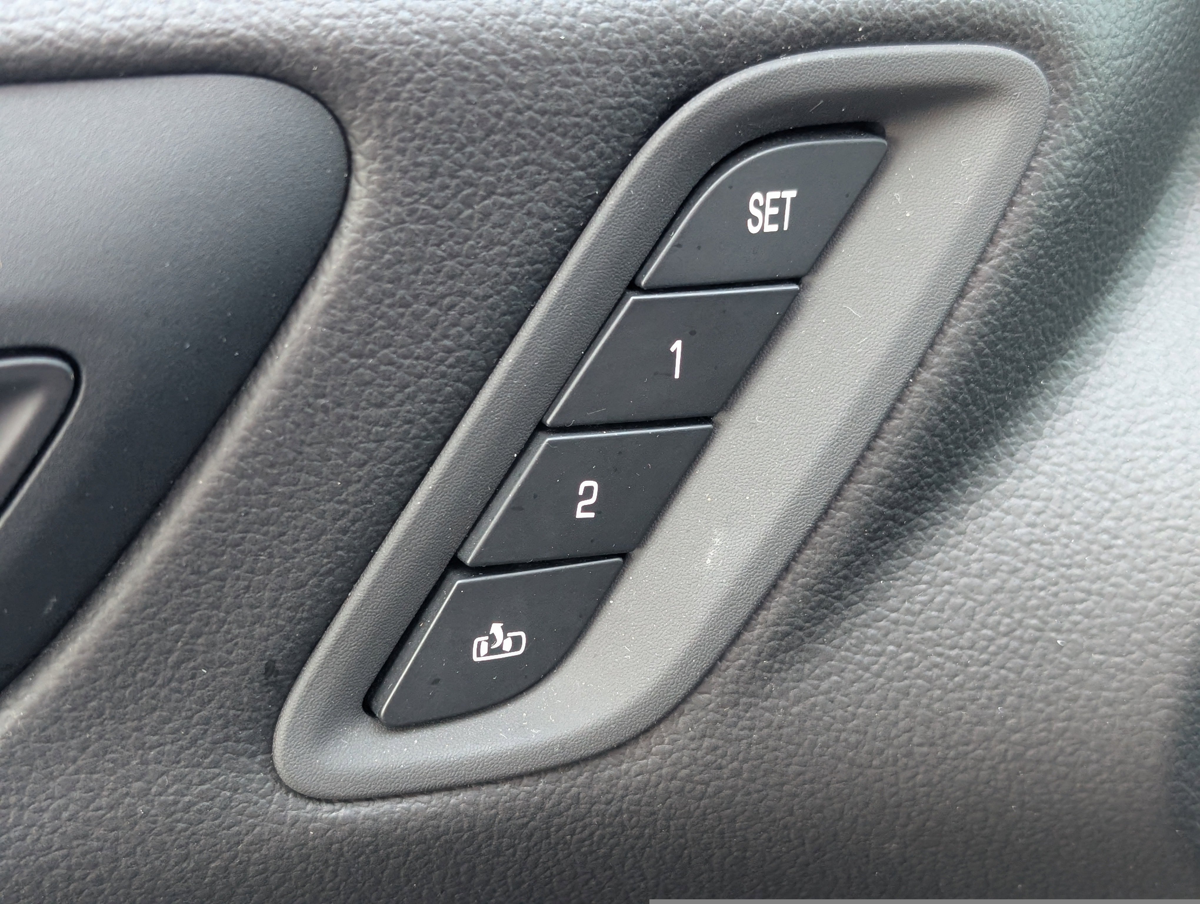 Used 2022 GMC Acadia Denali w/ Trailering Package image 32