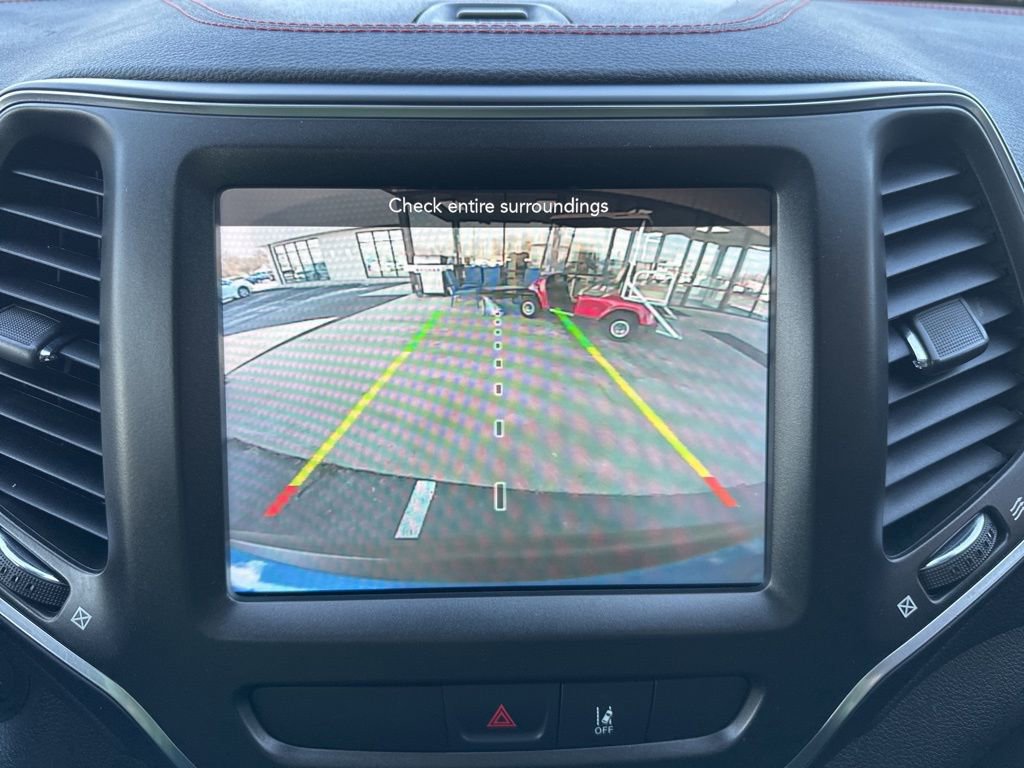 Used 2022 Jeep Cherokee Trailhawk w/ Trailer Tow Group image 26