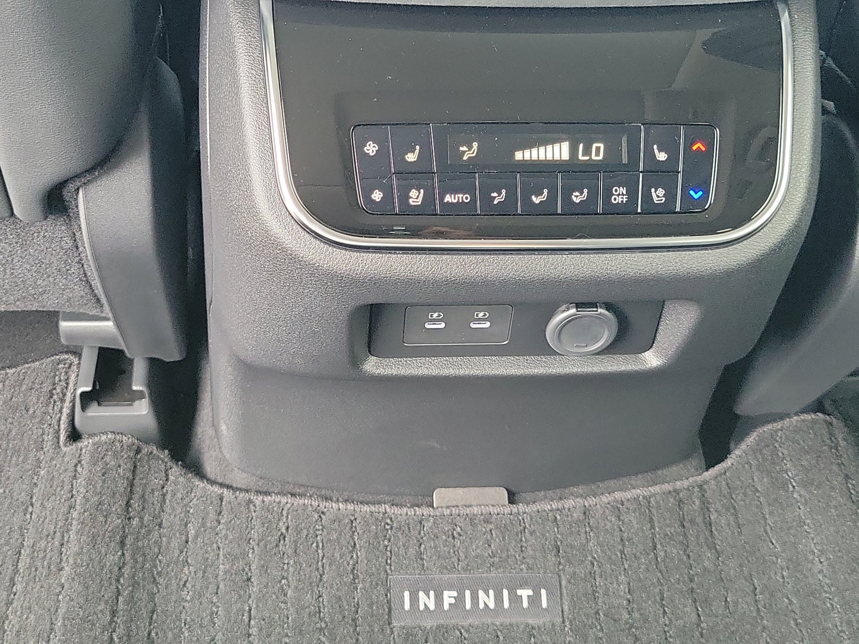 New 2027 INFINITI QX80 Luxe w/ Cargo Package RWD image 10