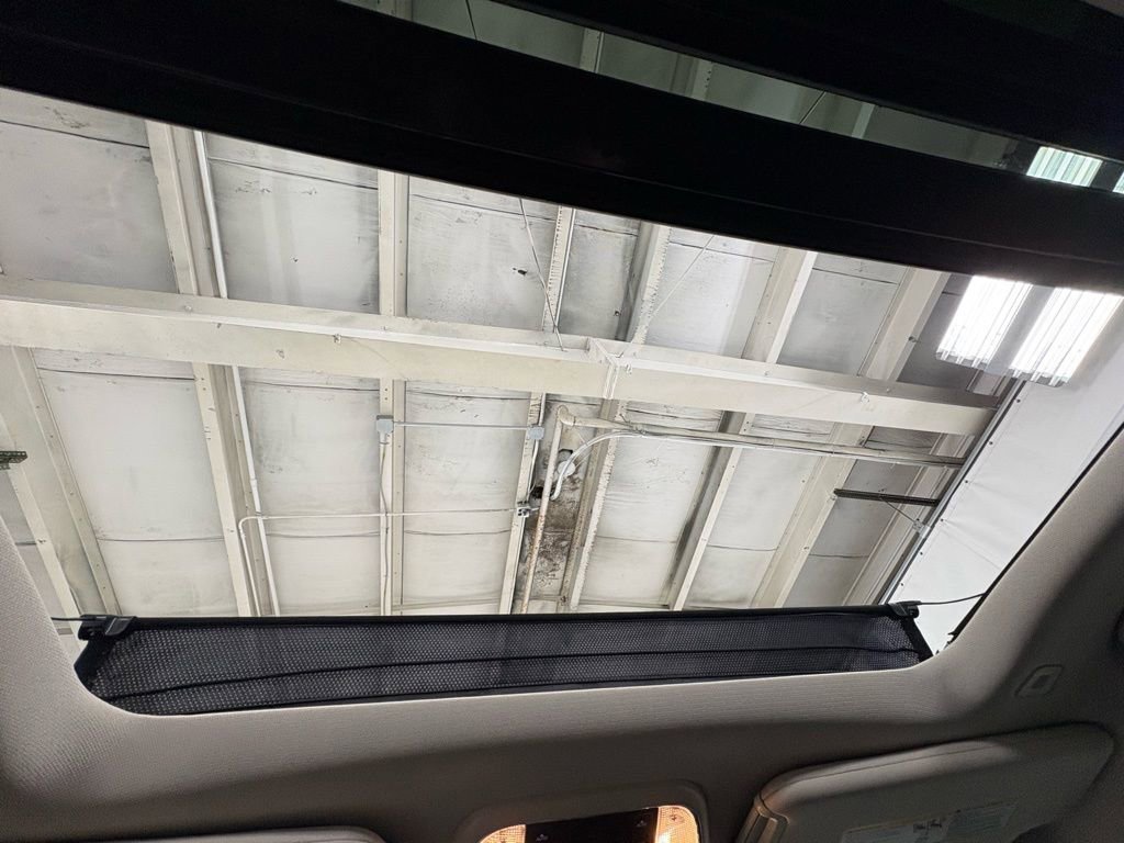 Used 2023 Chrysler 300 Touring L w/ Popular Equipment Group image 21