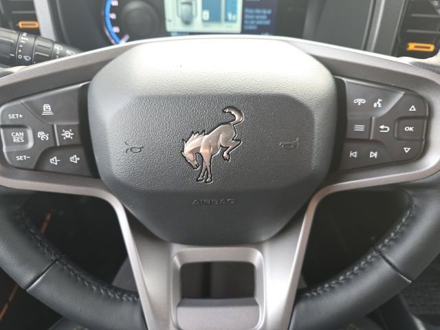 Used 2024 Ford Bronco Badlands image 12