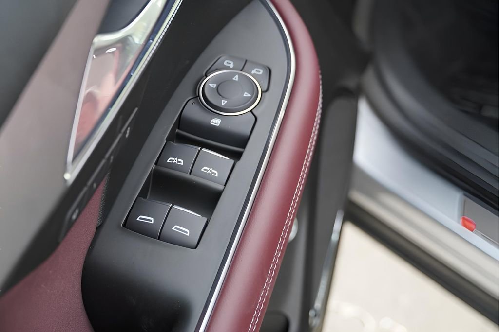 New 2026 Buick Envision Sport Touring image 22