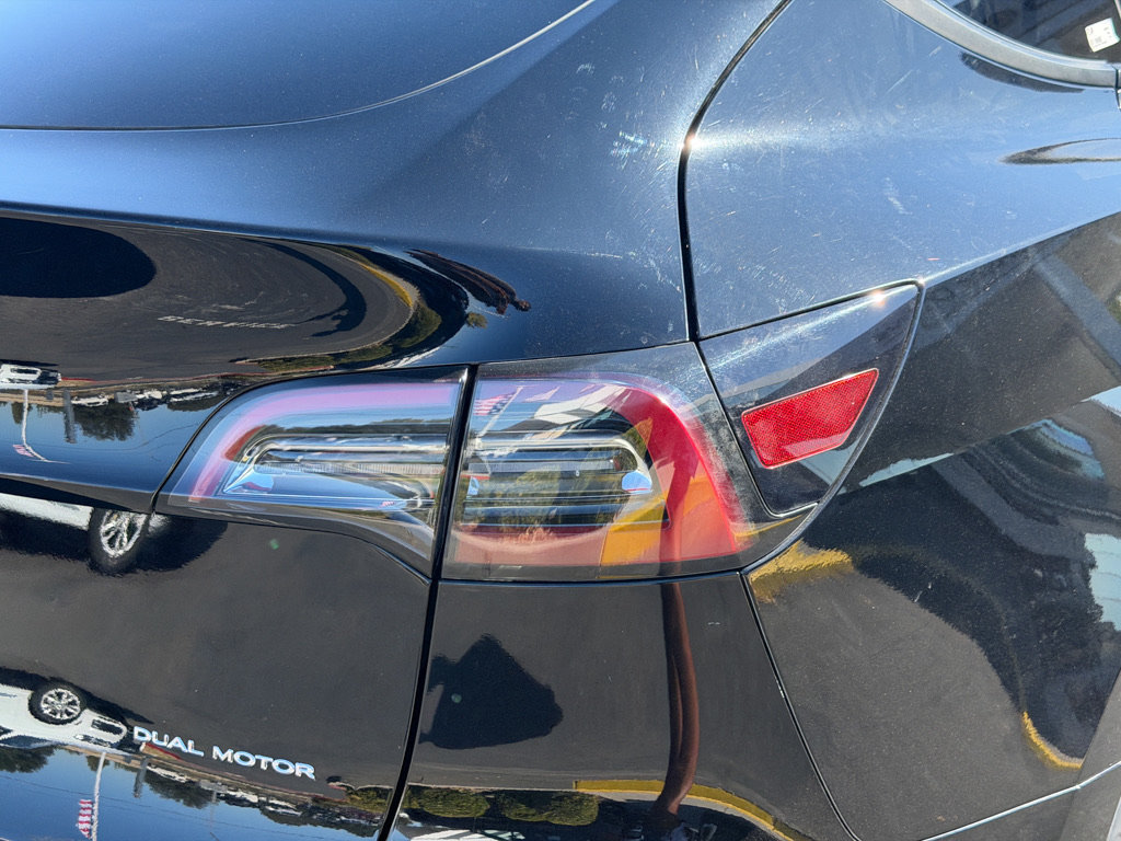 Used 2023 Tesla Model Y Long Range AWD/4WD image 6