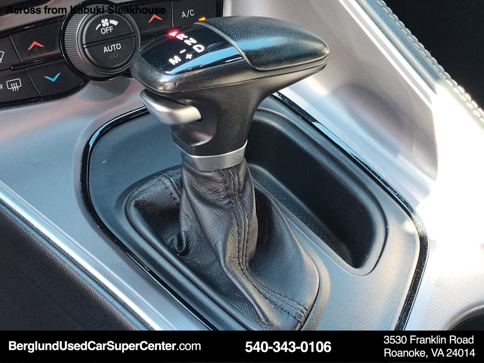 Used 2022 Dodge Challenger GT RWD image 29